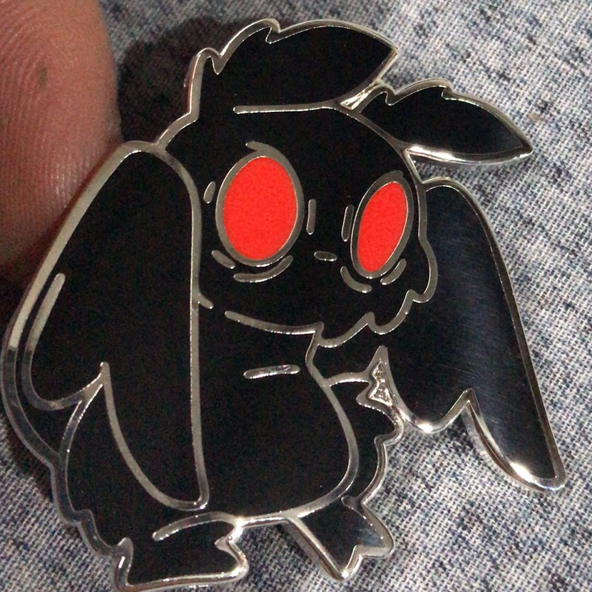 Custom Red Eye Enamel Pins Hard Enamel Silver Plated Metal Pins Black Colors Monster Lapel Pins
